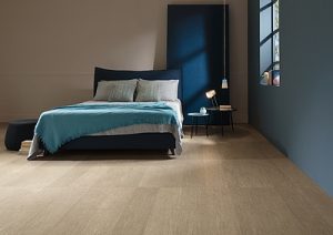 Bedroom with wood-look tiles