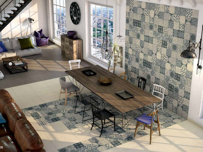 Mosaic dining area splashback